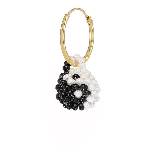 Mini Yin Yang Ørering Forgyldt, Sorte og Hvide Perler