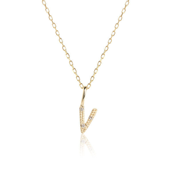 Buchstabe "V" Anhänger aus 10K Gold I Diamanten