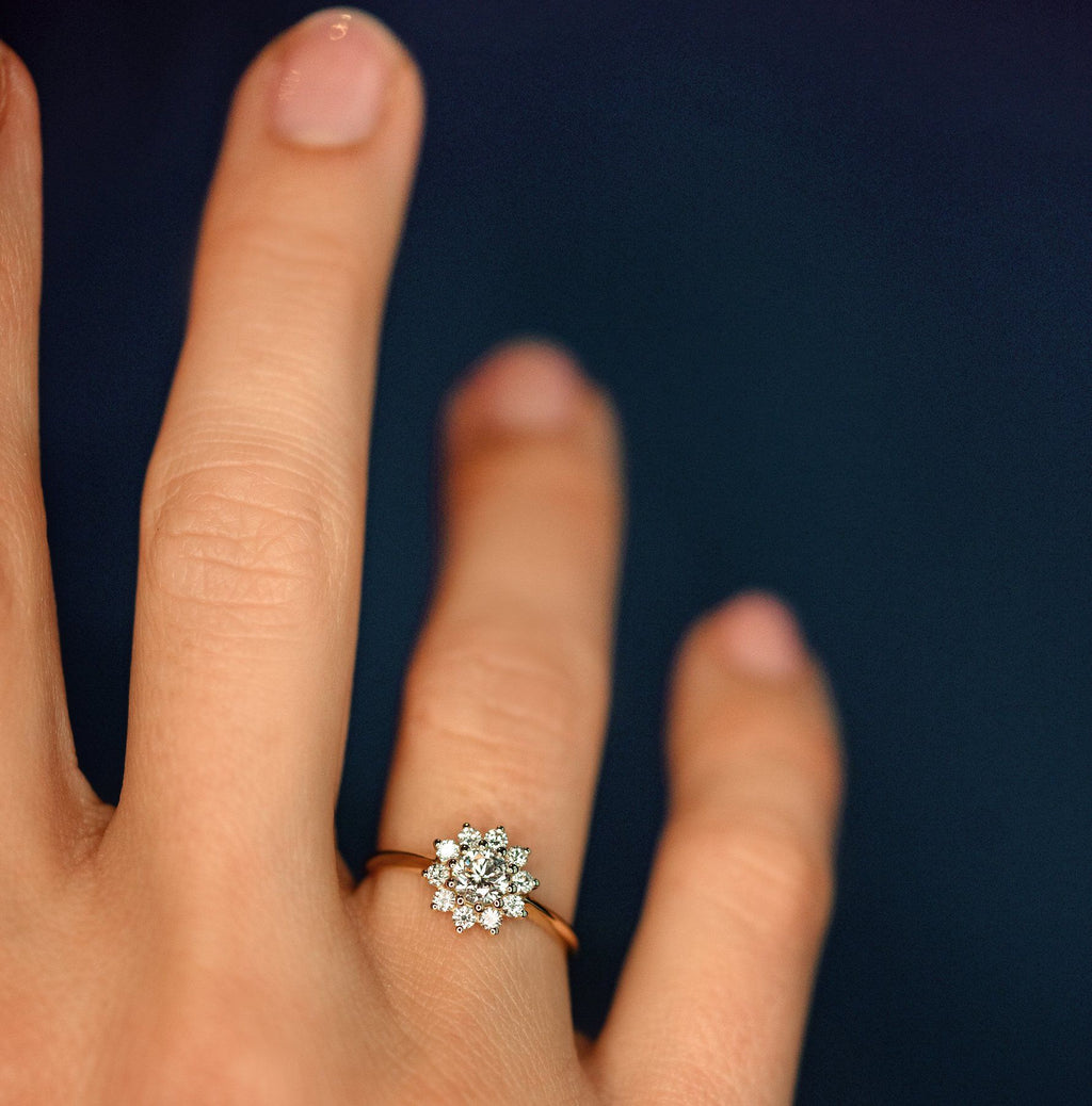 The Halo Large - 18k Gold / 48