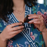 The Curved Bun - 18K Gold / 48