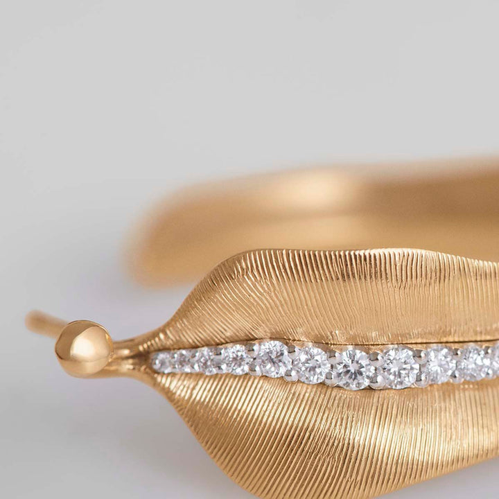 Large Leaves 18K Gold Earrings w. Diamonds