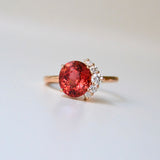 Mala Ring aus 18K Rosegold I Turmalin und Diamanten
