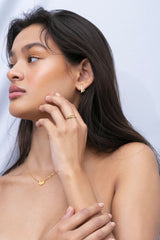 Mette 18K Gold Necklace w. Sapphires