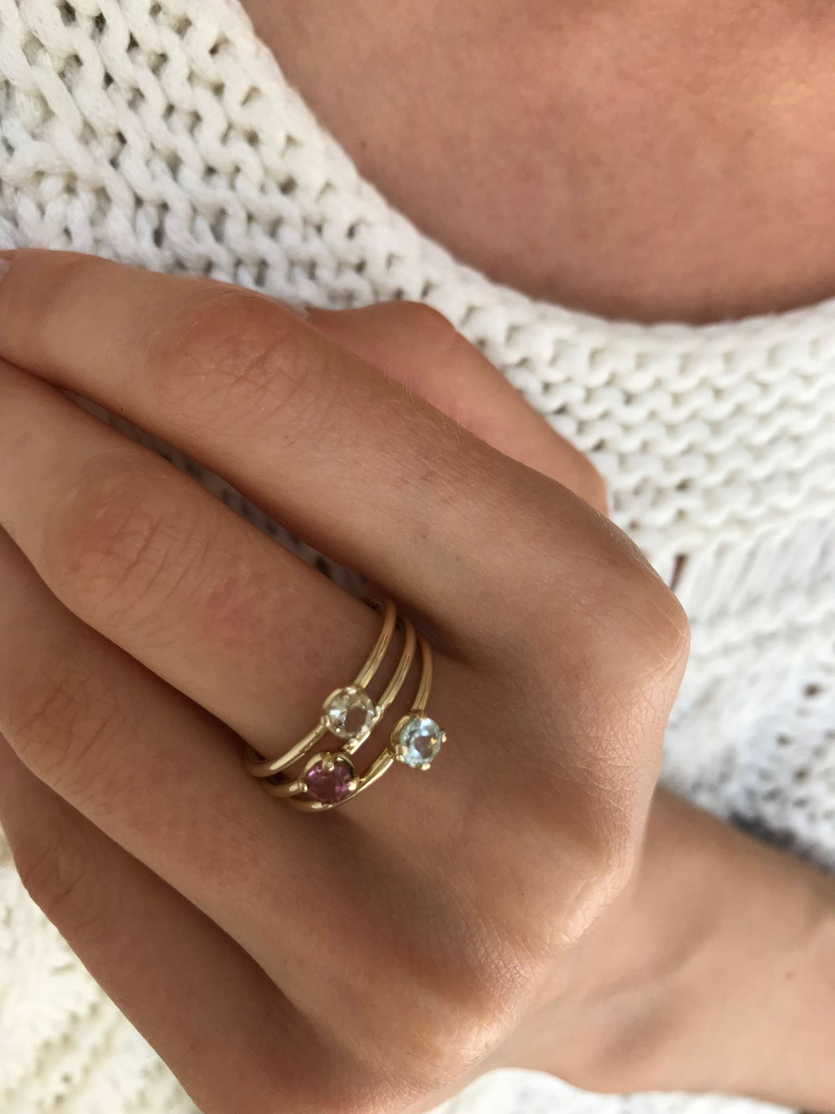 Round Green 10K Gold Ring w. Peridot