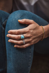 IX Cushion Larimar Signet Ring Sølv