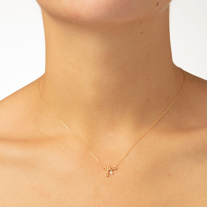 Yes 18K Gold Necklace w. Diamond