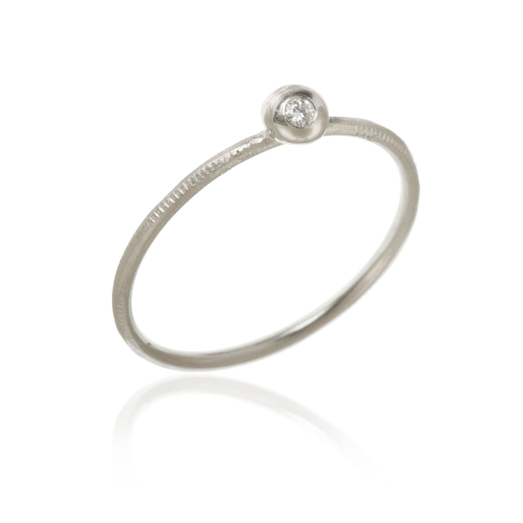 Delphis Silver Ring w. Diamond