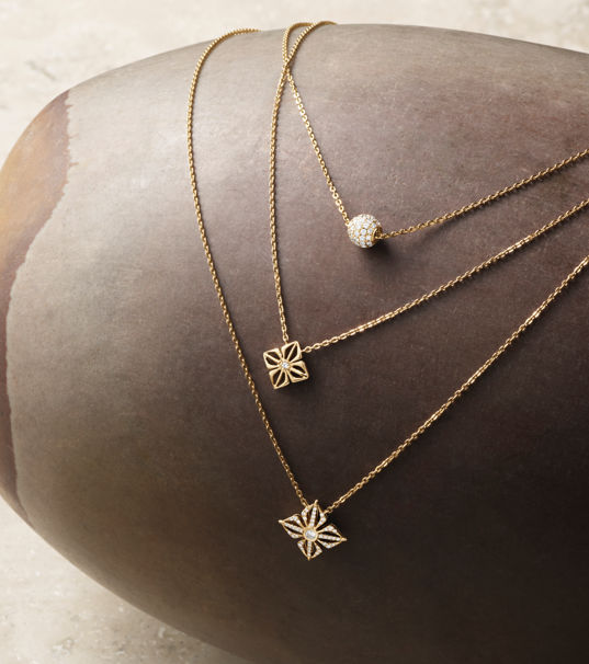Star of Shamballa 18K Gold Pendant w. Diamond