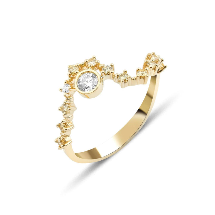 Sonia Wave 18k Gold Ring w. Ausgefallene Farbe und weiße Diamanten