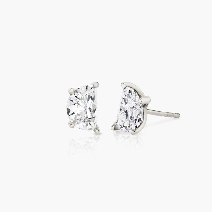 Iconic Half Moon 14K Whitegold Studs w. Lab-Grown Diamonds, 0.75 ct.
