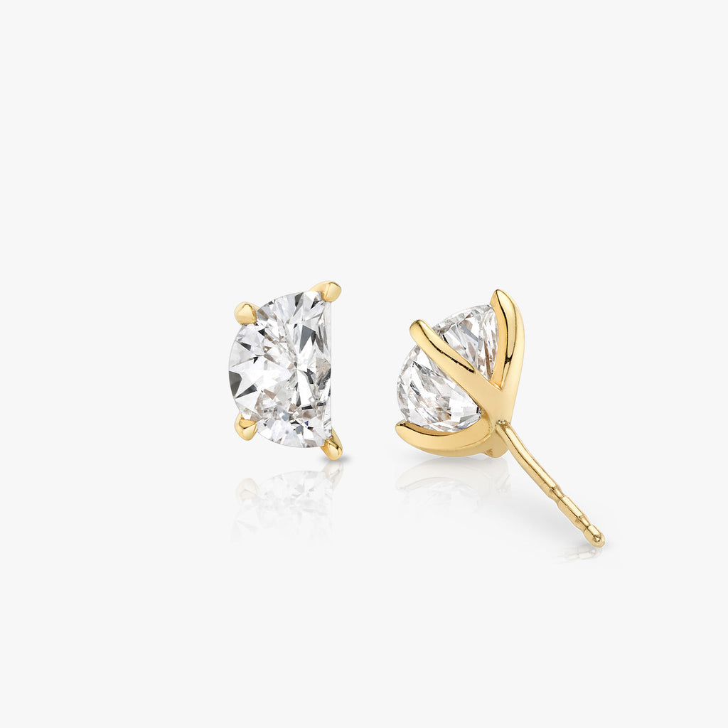 Iconic Half Moon Ohrstecker aus 14K Gold I Labor-Diamanten, 0.75 Kt.