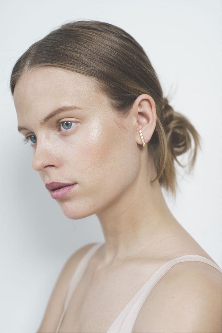 The Hierophant Gold Plated Earring w. Purple Zirconia
