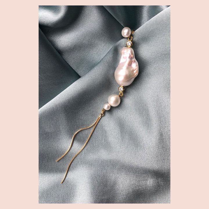 Sea Breeze 18K Gold Plated Stud w. White Pearls