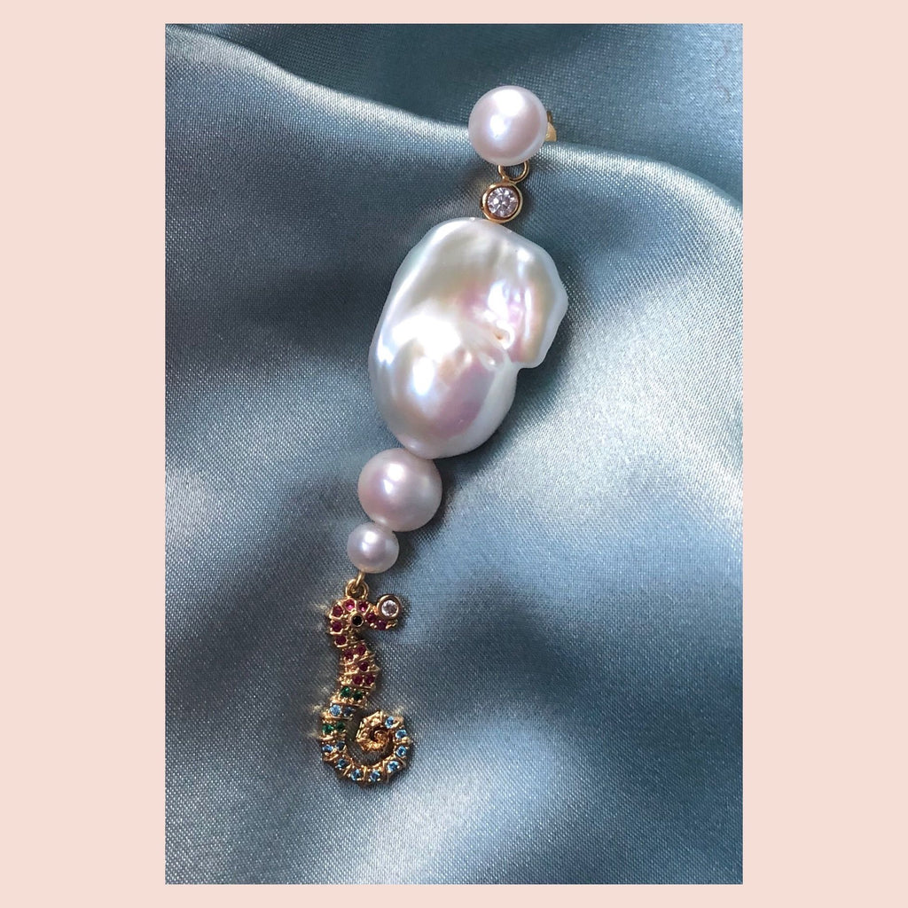 Seahorse 18K Gold Plated Stud w. White Pearls