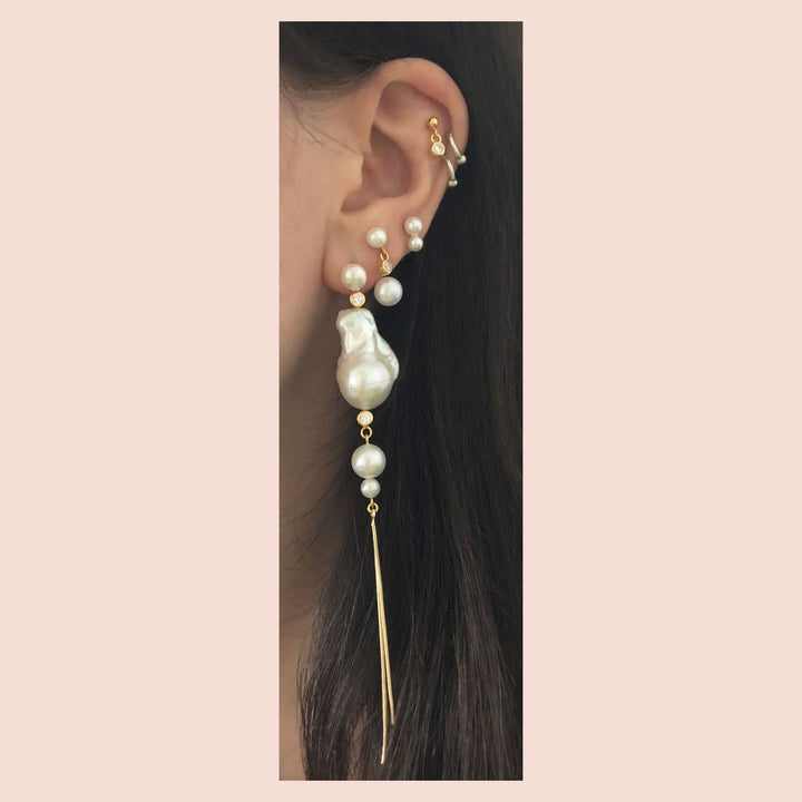 Sea Breeze 18K Gold Plated Stud w. White Pearls