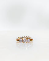 Idun Curved Band 18K Guld, Hvidguld eller Rosaguld Ring m. Diamanter