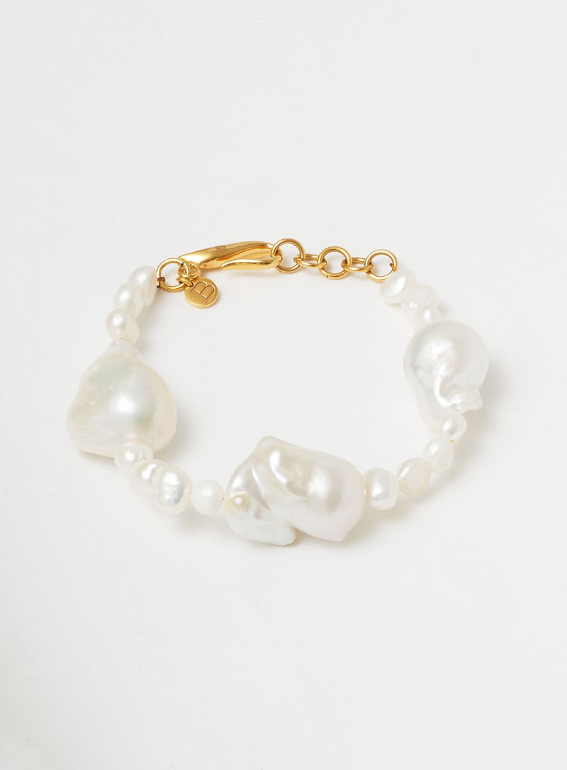 Odd pearl 14K Gold Plated Bracelet w. Pearls