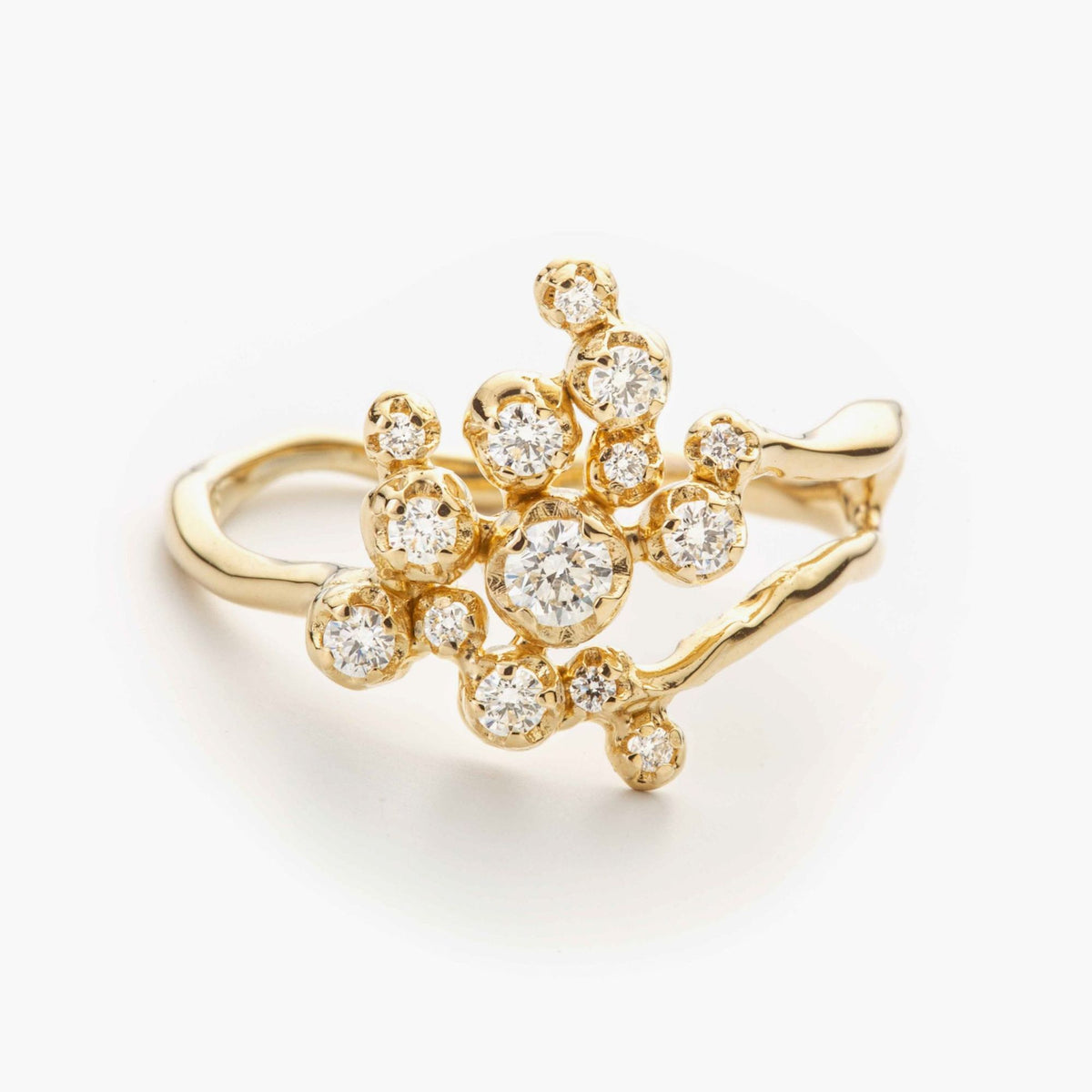 Middle Organic Nr 02 18K Gold, Whitegold or Rosegold Ring w. Diamonds