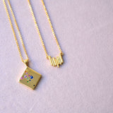 Mette 18K Gold Necklace w. Sapphires