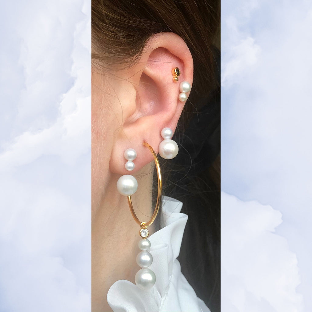 White Moon 18K Gold Plated Stud w. White Pearls