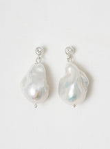 Giant pearl Silver Earrings w. Zirconia & Pearl