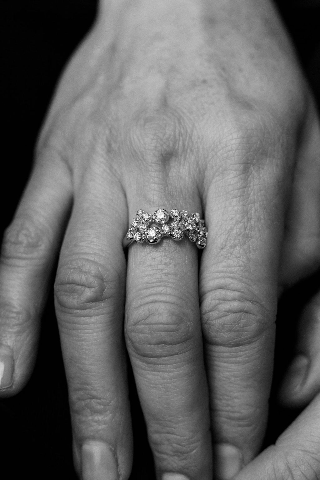 Plate Nr 03 18K Gold, Whitegold or Rosegold Ring w. Diamonds