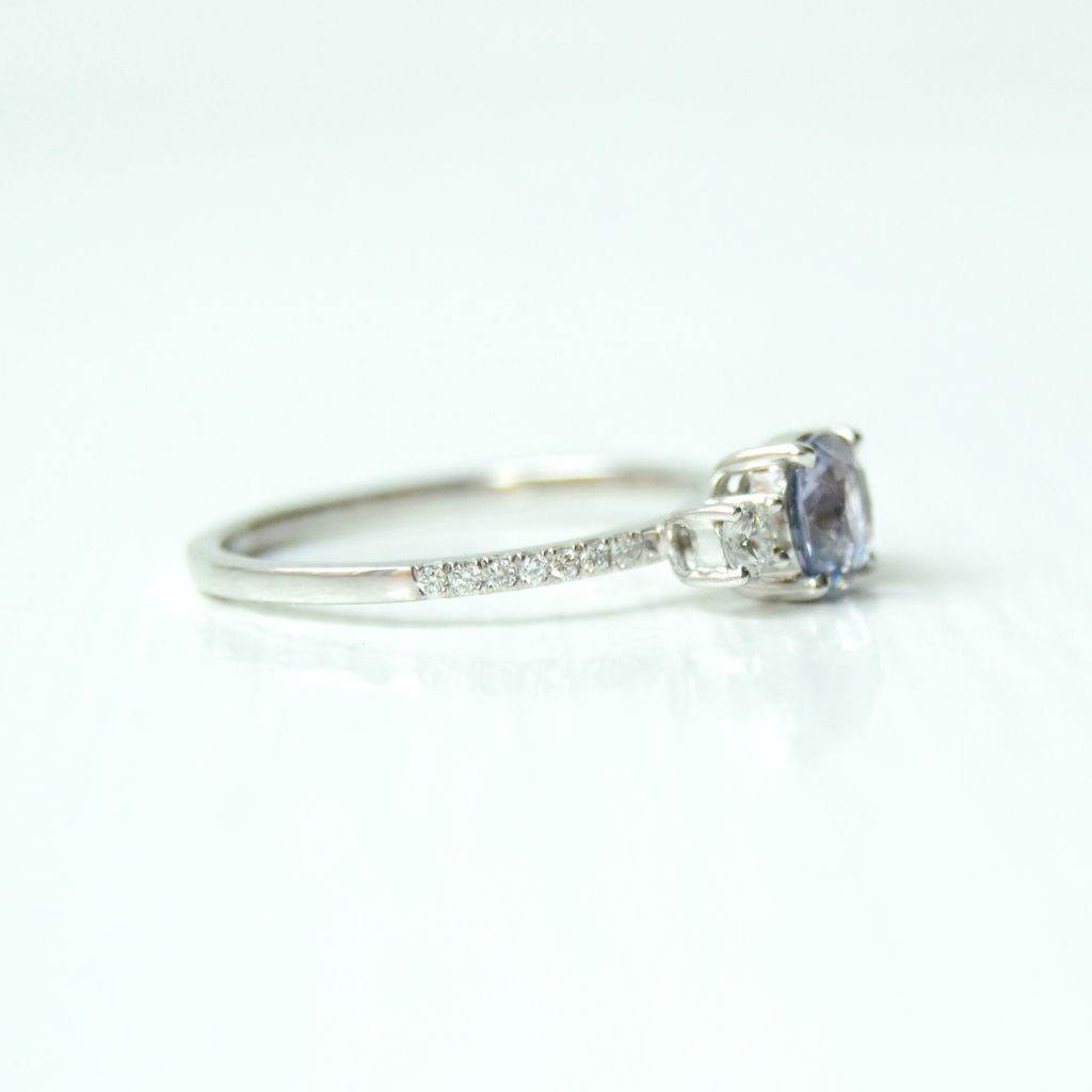 Alu 18K Gold Ring w. Diamonds & Sapphire