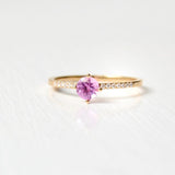 Hima Goldring aus 18K I Rosa Saphir und Diamanten