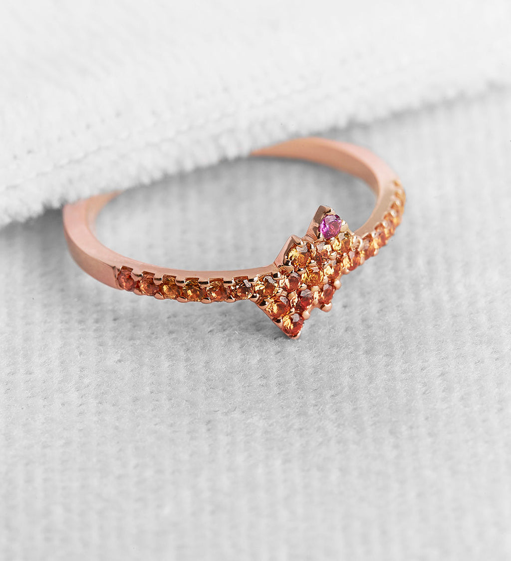 Mai 18K Gold Ring w. Sapphires