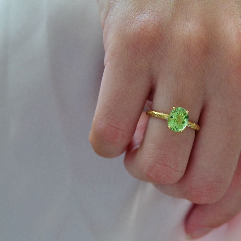 Ovala Niyon 18K Guld Ring m. Turmalin & Diamanter