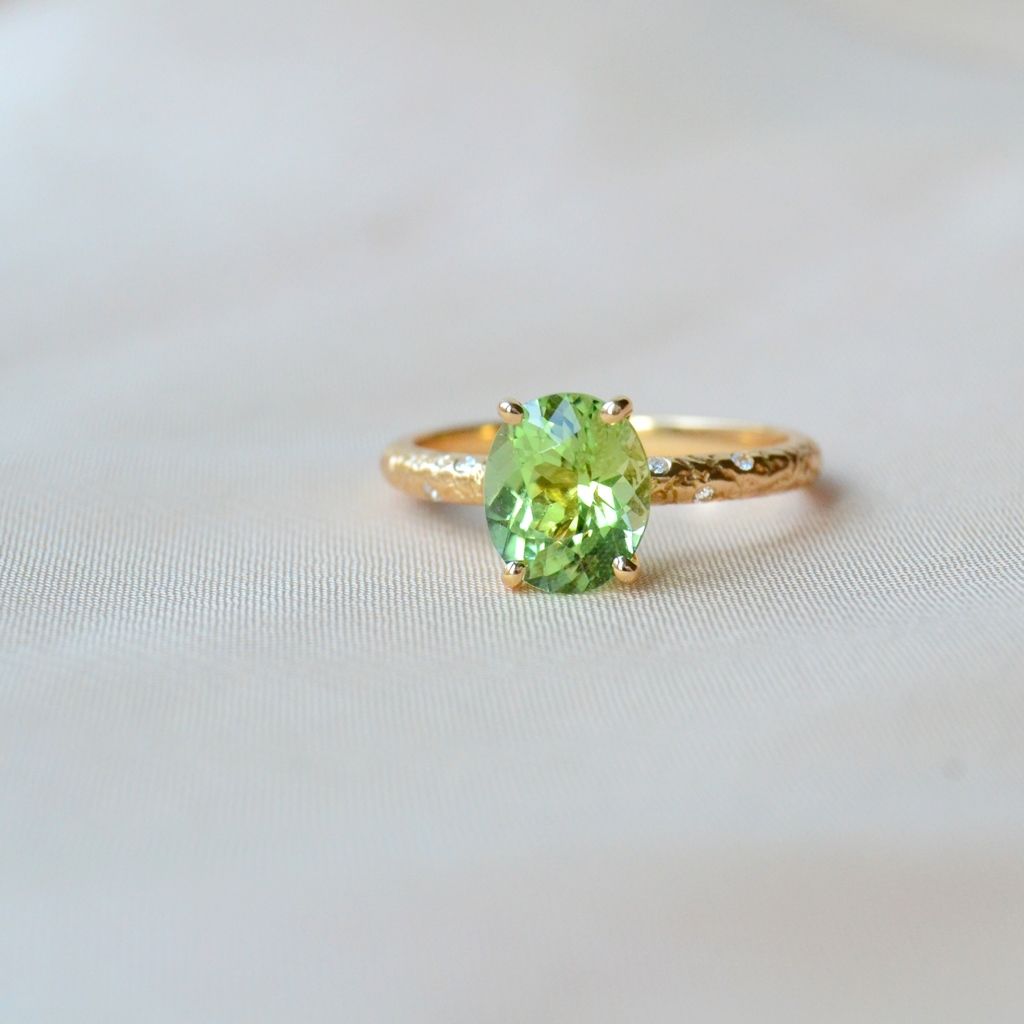Ovala Niyon 18K Guld Ring m. Turmalin & Diamanter