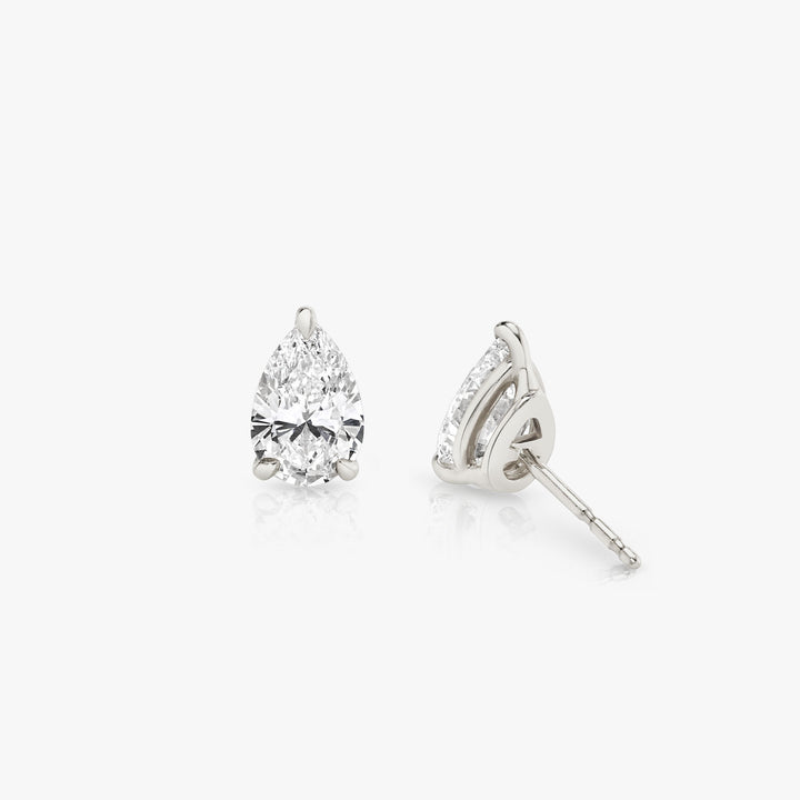 Solitaire Pear 14K Whitegold Studs w. Lab-Grown Diamonds