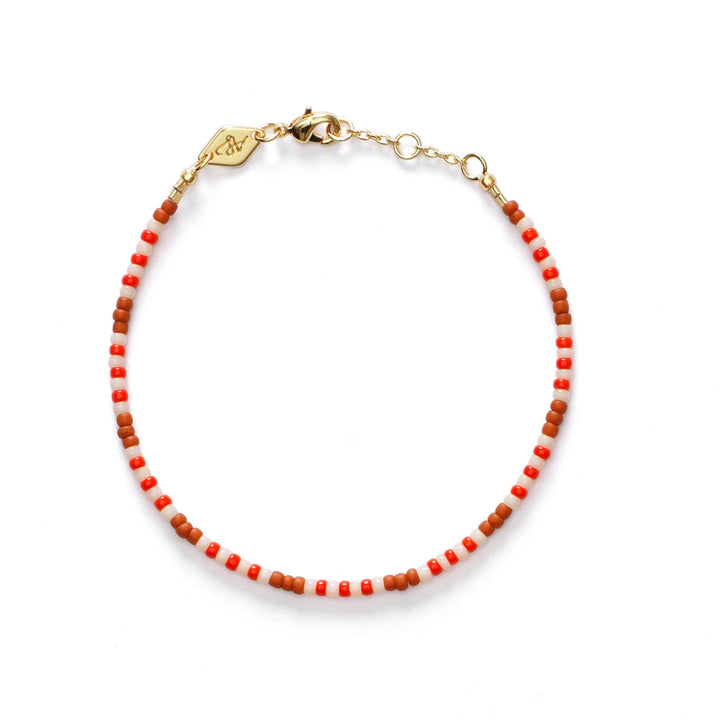 Tamarindo Forgyldt Armbånd m. Røde & Hvide Glasperler