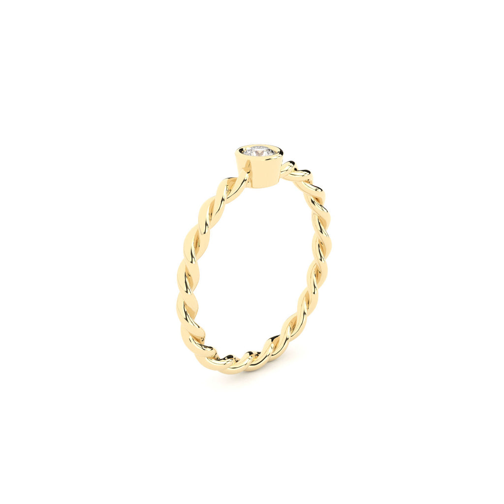 Becoming Twisted 18K Gold Ring w. Lab-Grown Diamond