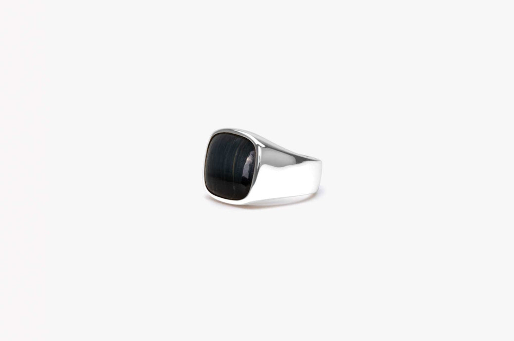 IX Cushion Signet Silver Ring w. Hawks Eye Ring