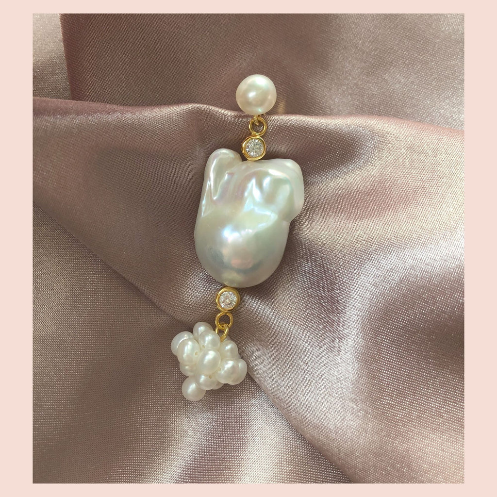 Neptune 18K Gold Plated Stud w. White Pearls