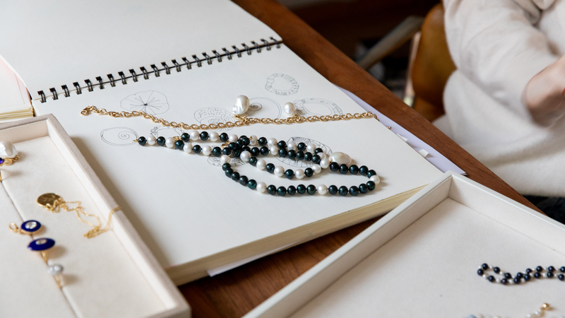 Isabella Roux: The thing about pearls