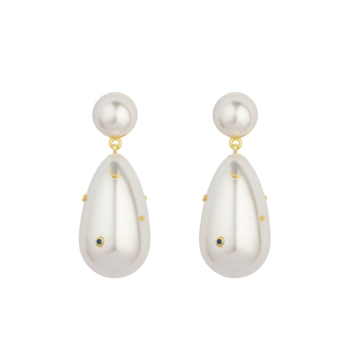 White Large Goldplated Galaxy Drop Earrings w. Pearl