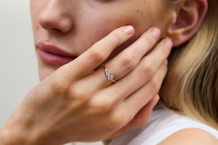 East West Marquise Bezel 14k or 18k Whitegold Ring w. Lab-Grown Diamond