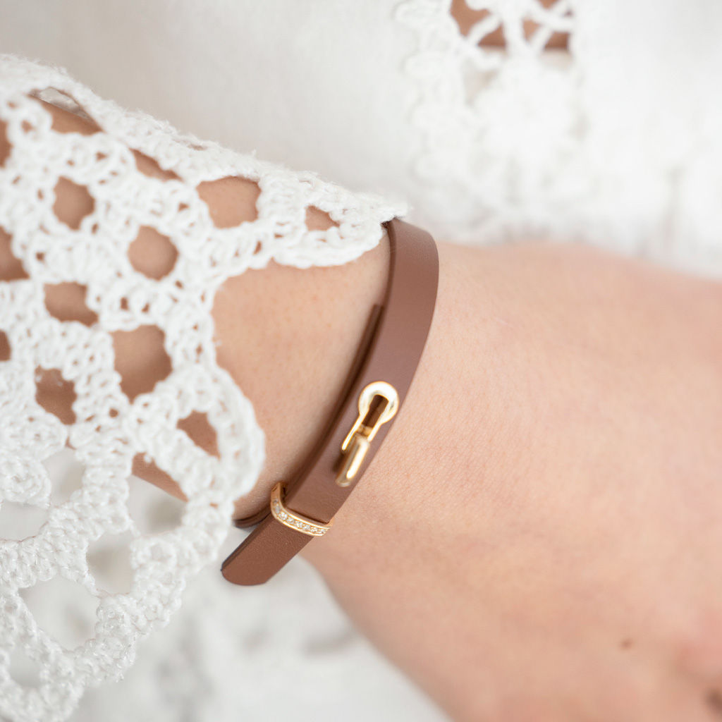 Revolution Brun Læder 18K Guld Armbånd m. Diamanter