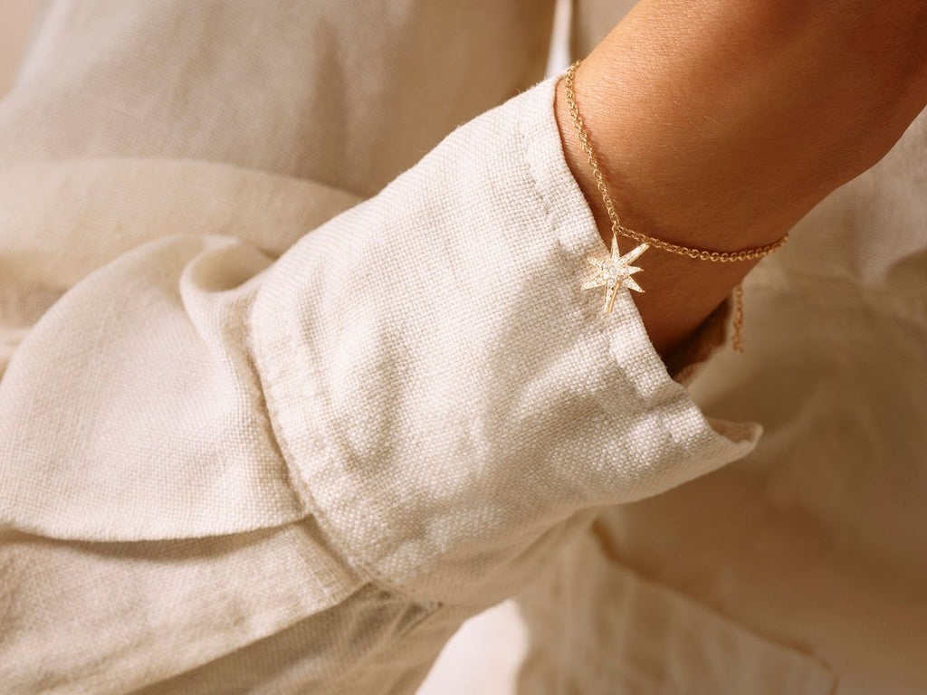 Funky Stars 18K Gold Bracelet w. 0.21ct Diamonds