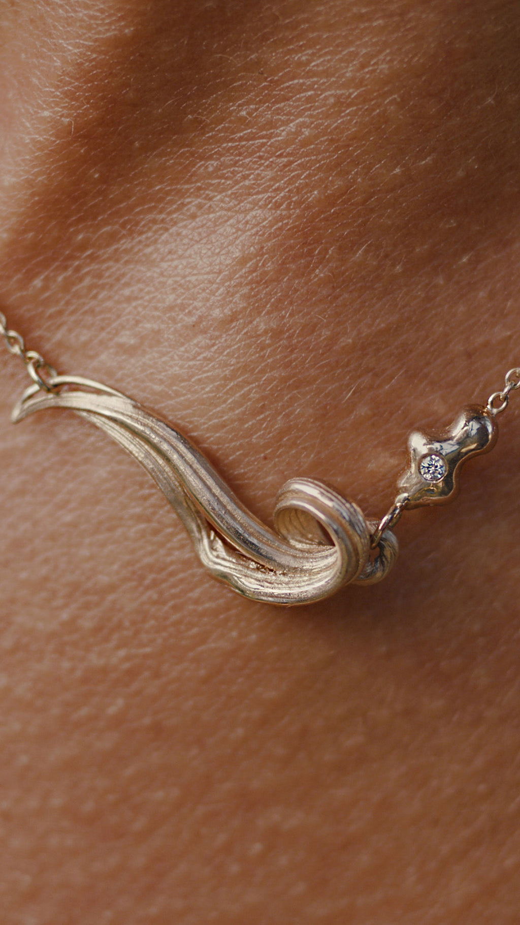 Unda Halskette 14K Gold I Diamant