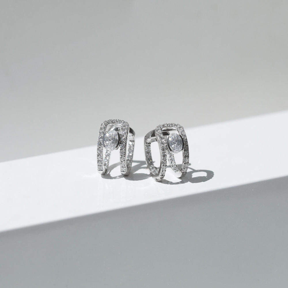 Ellisse Carezza Silver Huggies w. Zirconia
