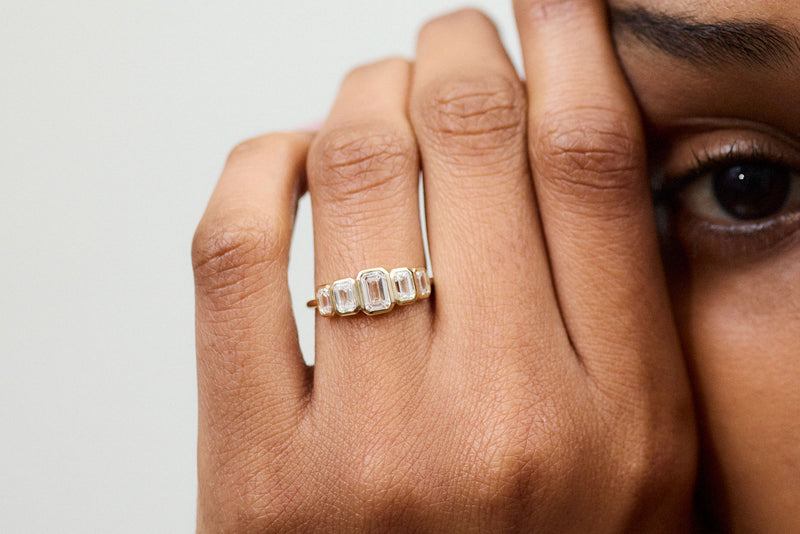 Five Stone 14k or 18k Whitegold Ring w. Lab-Grown Diamonds