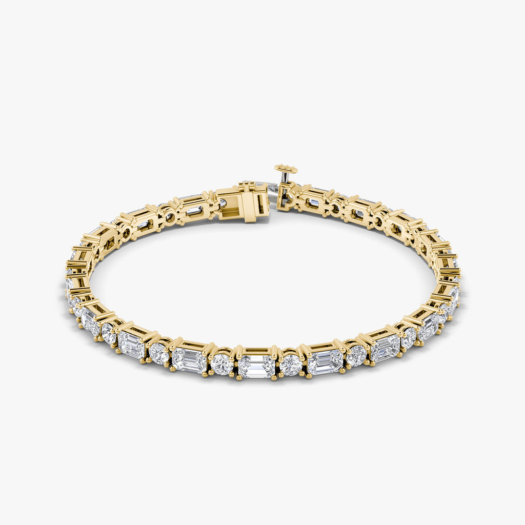 Gemischte Form 14K Gold Tennisarmband W. Emerald Cut & Round Brilliant Labor-Diamanten