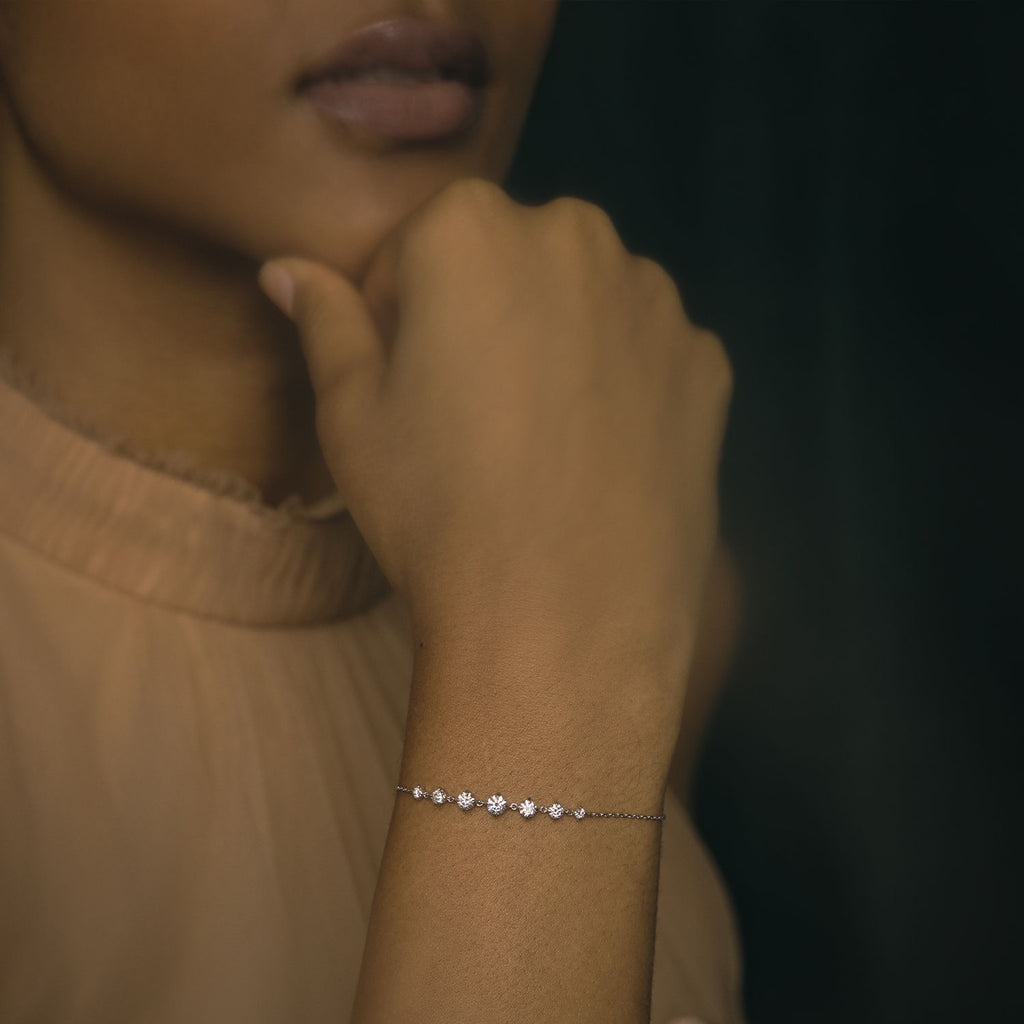 Verknüpft 14k Weißgold-Tennisarmband W 0,85 CT Laborgewachsen Diamanten