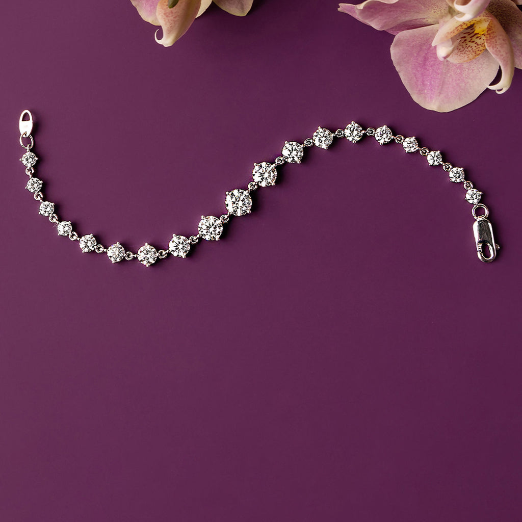 Unendlich verknüpfte 14K -Weißgold -Tennisarmband w. 6.60CT Labor gewachsene Diamanten