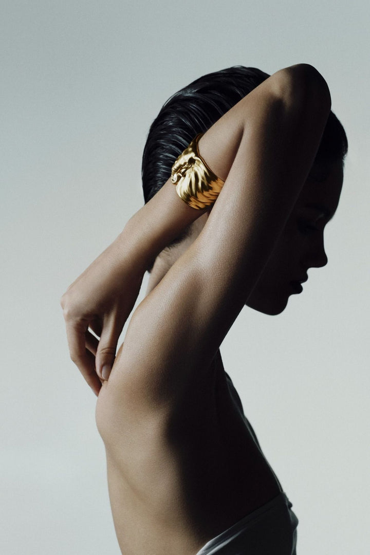 The Elephant 18K Gold Bangle w. Lab-Grown Diamond