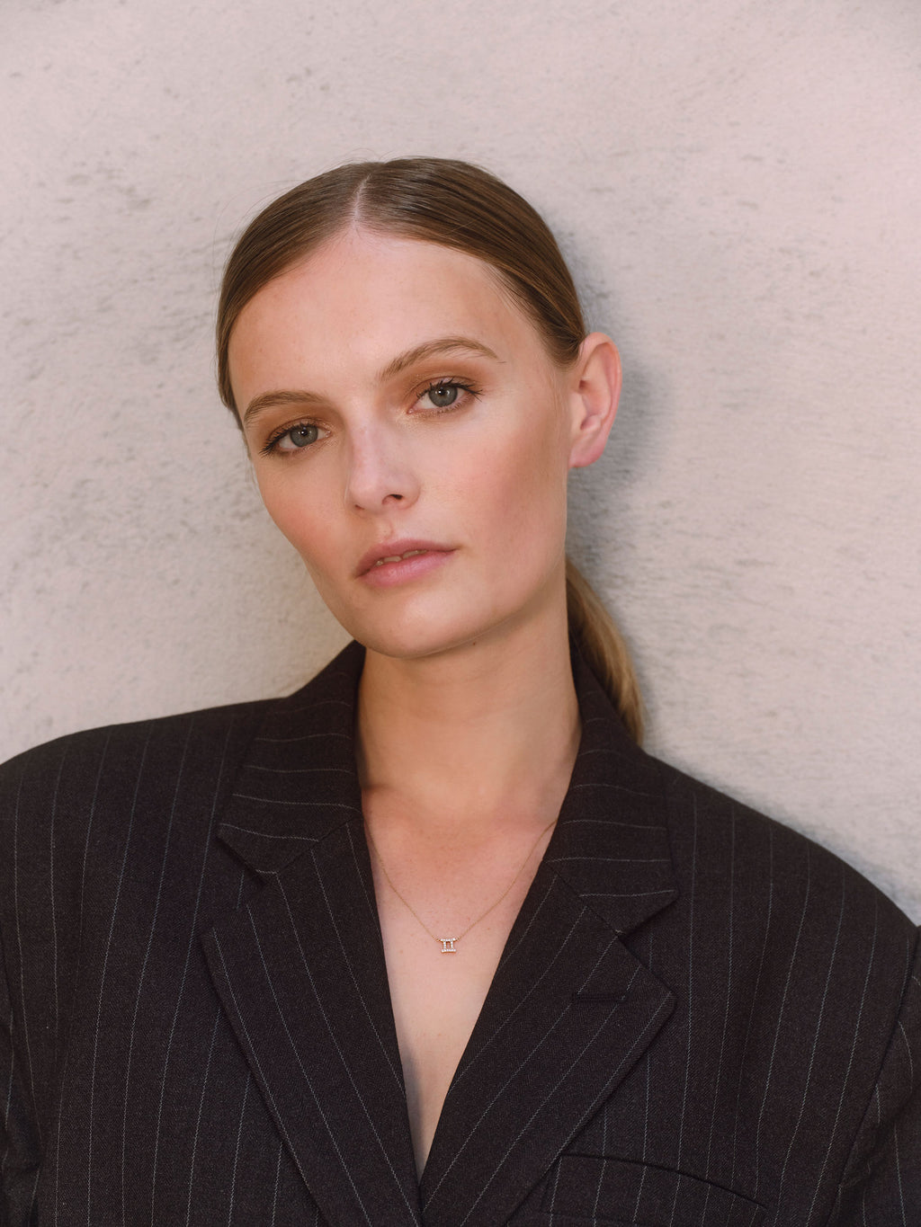 Petit Sign Gemini 18K Gold Necklace w. Diamonds