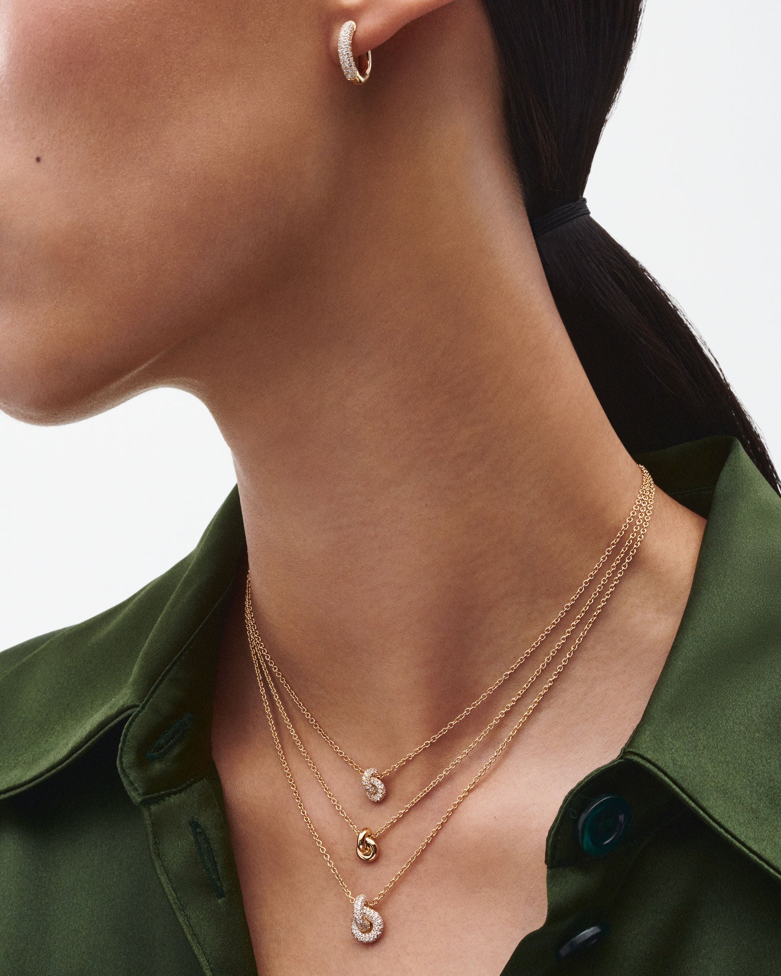 The Legacy Knot Small 18K Gold Necklace
